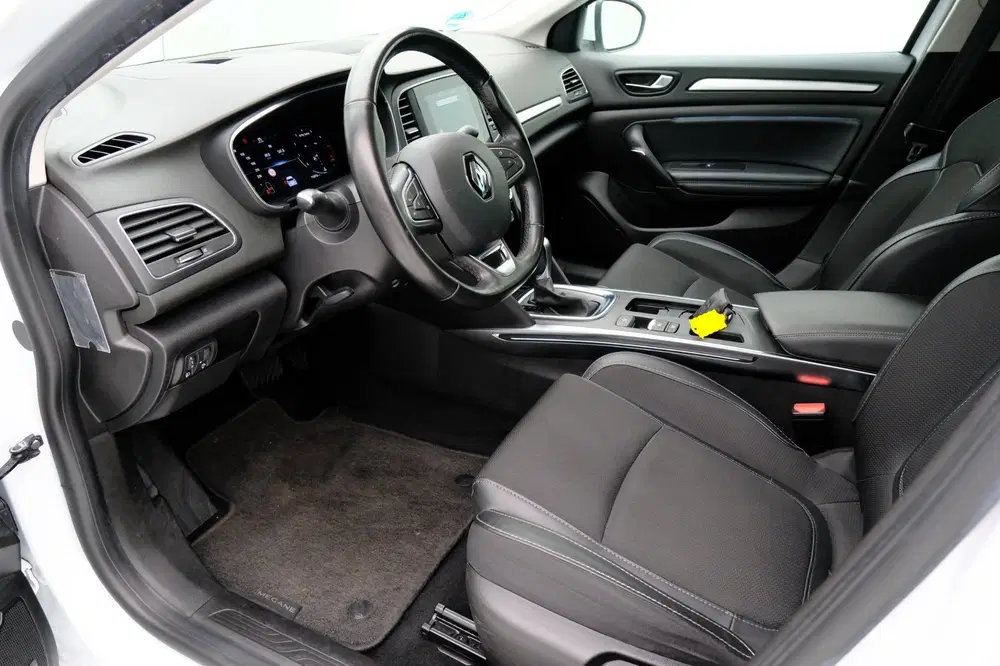 Renault Megane Mégane Estate 1.3 TCe Intens Aut. Navi uit 2020, foto 2