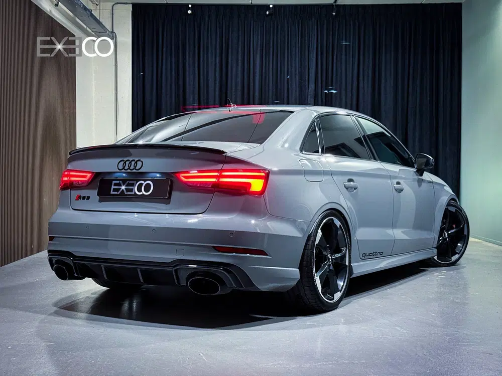 Audi RS3 2.5 TFSI quattro uit 2020, foto 2