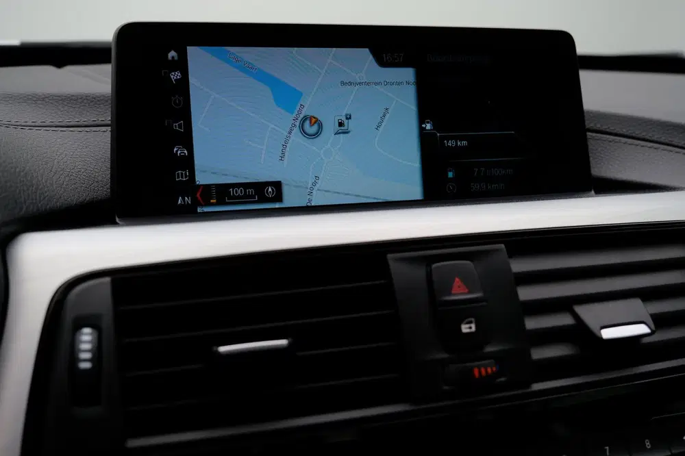 BMW 3-serie 320i High Executive Edition Aut. HU uit 2019, foto 13