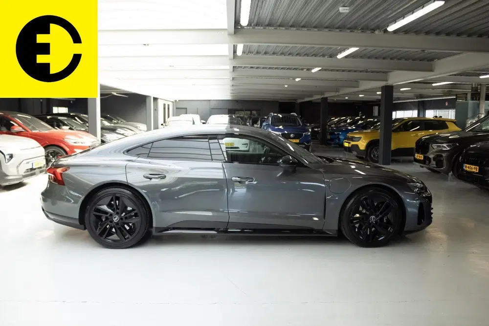 Audi e-tron GT RS 93 kWh uit 2023, foto 12