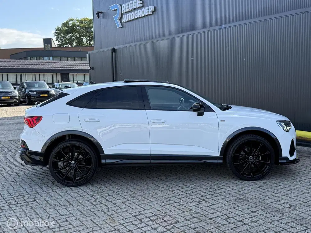 Audi Q3 35 TFSI S-Line RSQ3 Pakket uit 2021, foto 11
