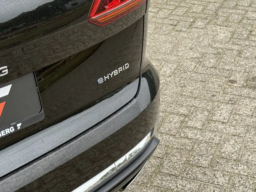 Volkswagen Touareg 3.0 TSi eHybrid 4MOTION (bj 2023) uit 2023, foto 7