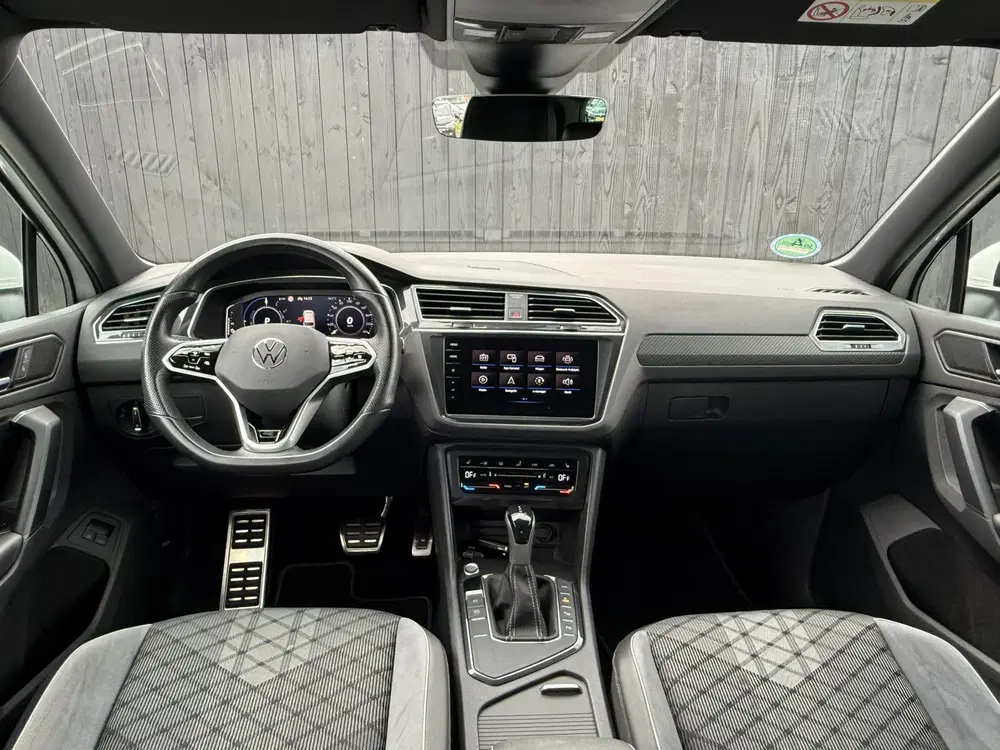 Volkswagen Tiguan 1.4 TSI eHybrid R-Line Business+ uit 2023, foto 6