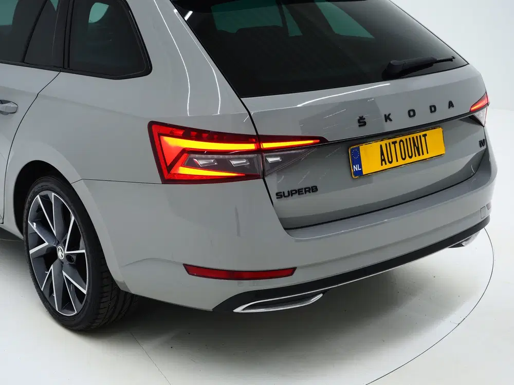 Skoda Superb 1.4 TSI iV Sportline uit 2023, foto 14