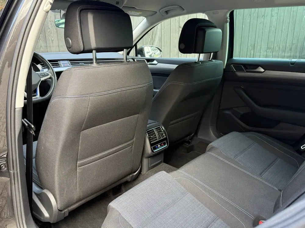 Volkswagen Passat 1.4 TSI PHEV GTE Business uit 2022, foto 12