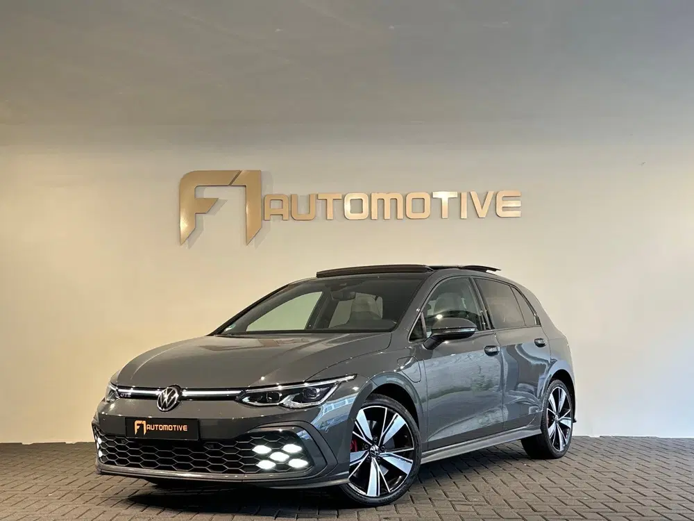 Volkswagen Golf 1.4 eHybrid GTE Pano uit 2020