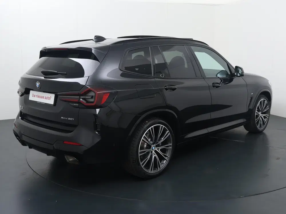 BMW X3 xDrive20i High Executive uit 2022, foto 6