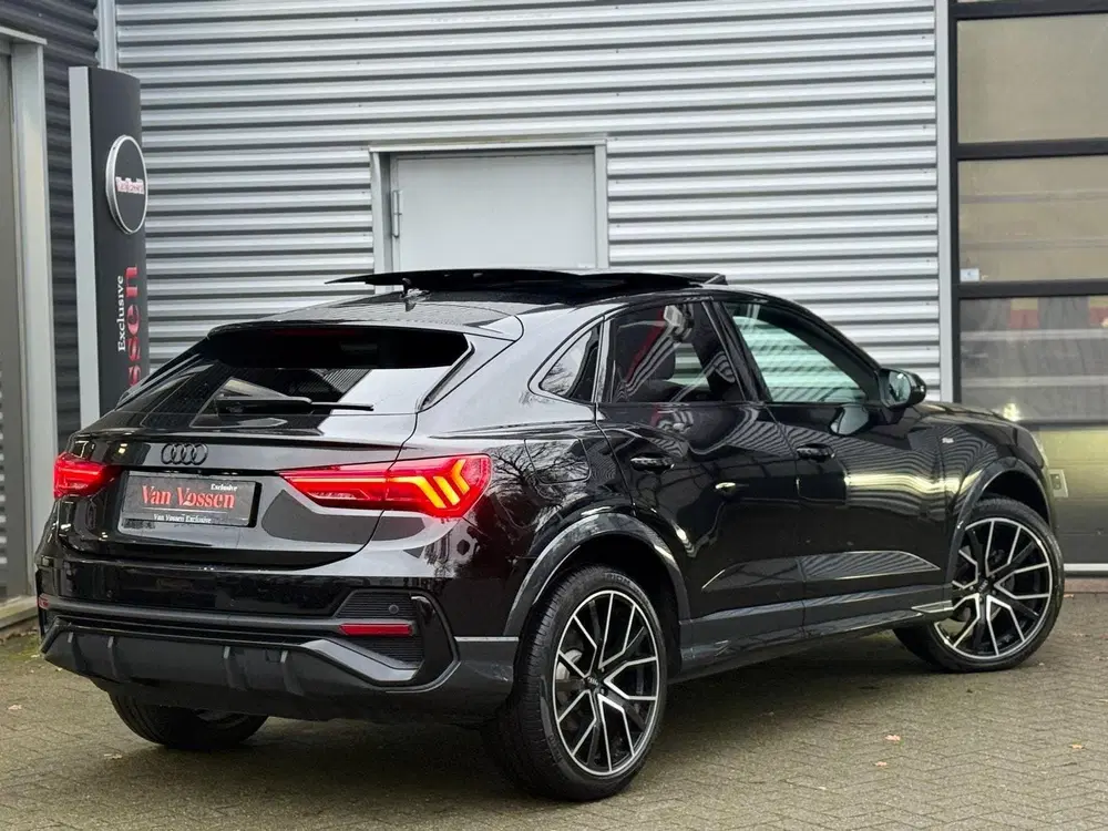 Audi Q3 35 TFSI 3X S-line uit 2021, foto 10