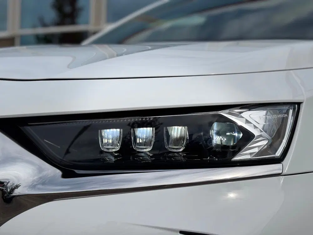 DS Automobiles DS 7 Crossback DS 7 Crossback E-Tense 4x4 Grand Chic Rivo uit 2020, foto 9
