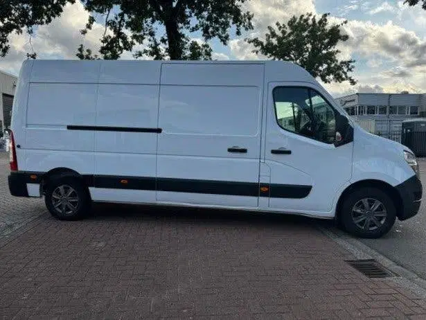Nissan Interstar 2.3 dCi 136pk L3 H2 Acenta Euro 6 Airco uit 2023, foto 4