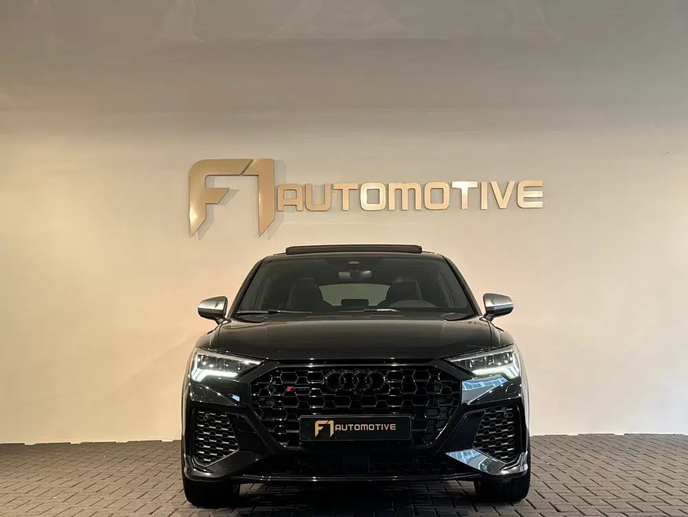 Audi RS Q3 2.5 TFSI Sportback Pano uit 2022, foto 2