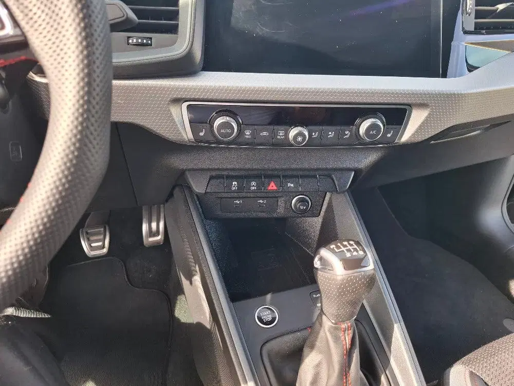 Audi A1 30 TFSI S line uit 2024, foto 15