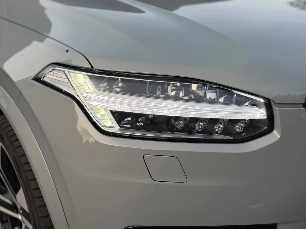 Volvo XC90 2.0 T8 Recharge AWD Ultra Dark uit 2024, foto 6