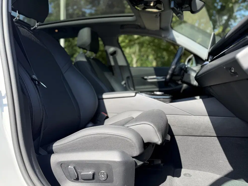 BMW i5 eDrive40 Business Edition 84 kWh uit 2024, foto 6
