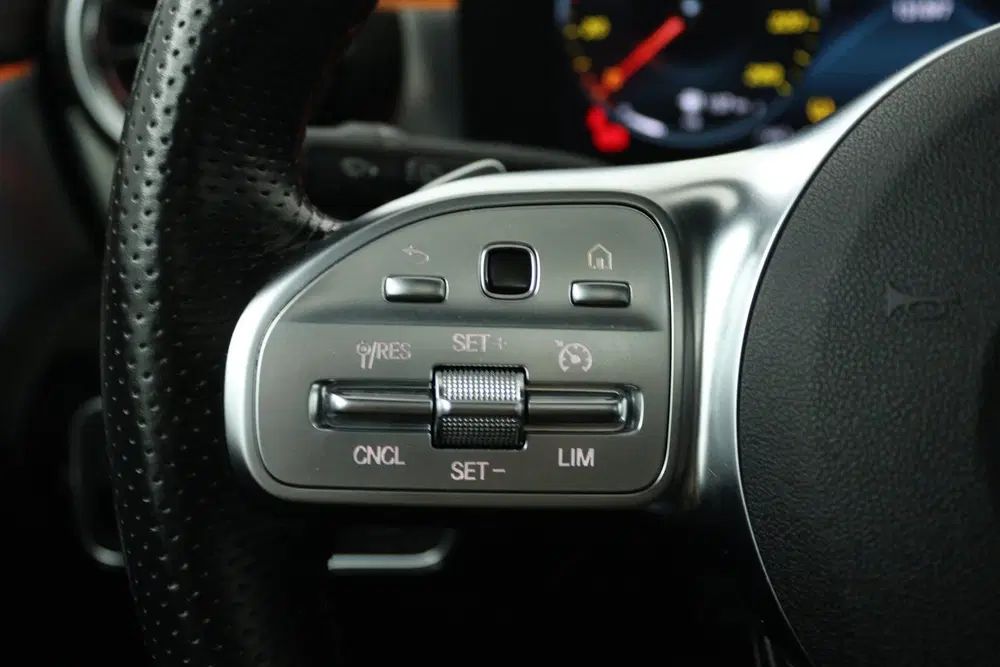 Mercedes-Benz CLA 180 AMG Line (PANORA uit 2022, foto 10