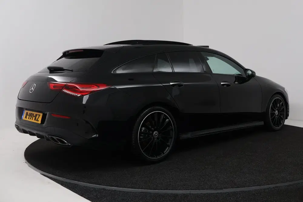 Mercedes-Benz CLA 180 AMG Line (PANORA uit 2022, foto 13