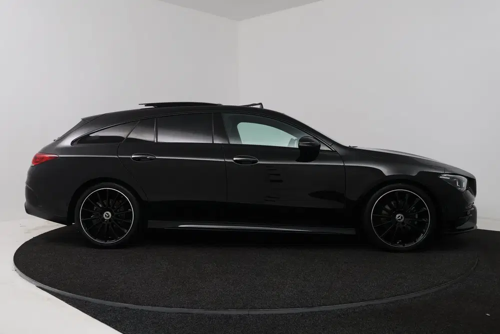 Mercedes-Benz CLA 180 AMG Line (PANORA uit 2022, foto 15