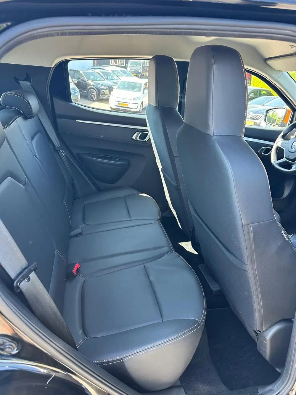 Dacia Spring Comfort Plus 27 kWh uit 2023, foto 11