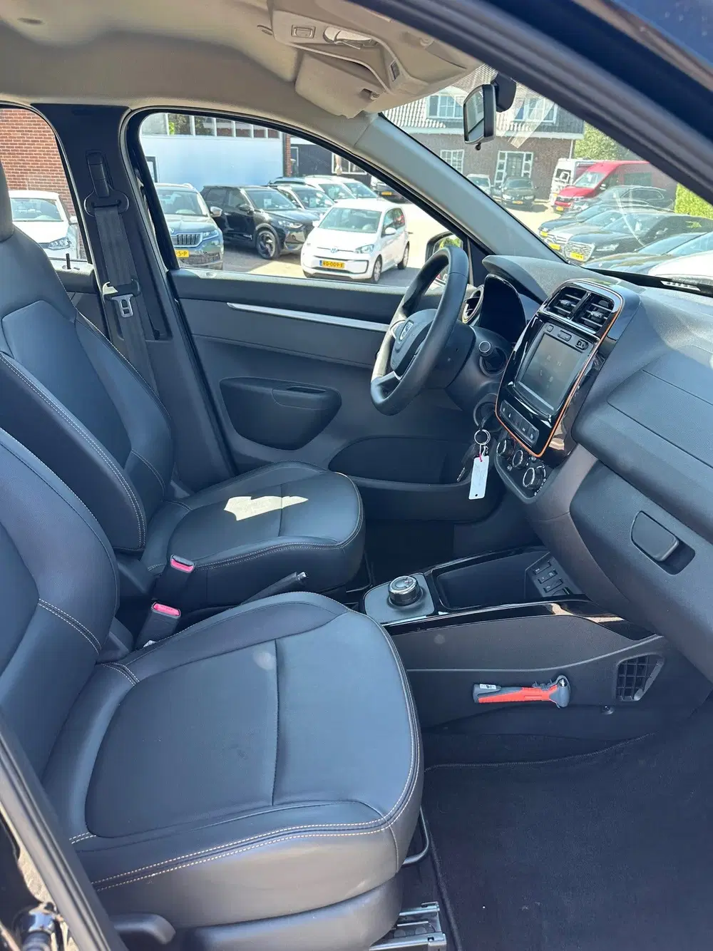 Dacia Spring Comfort Plus 27 kWh uit 2023, foto 12