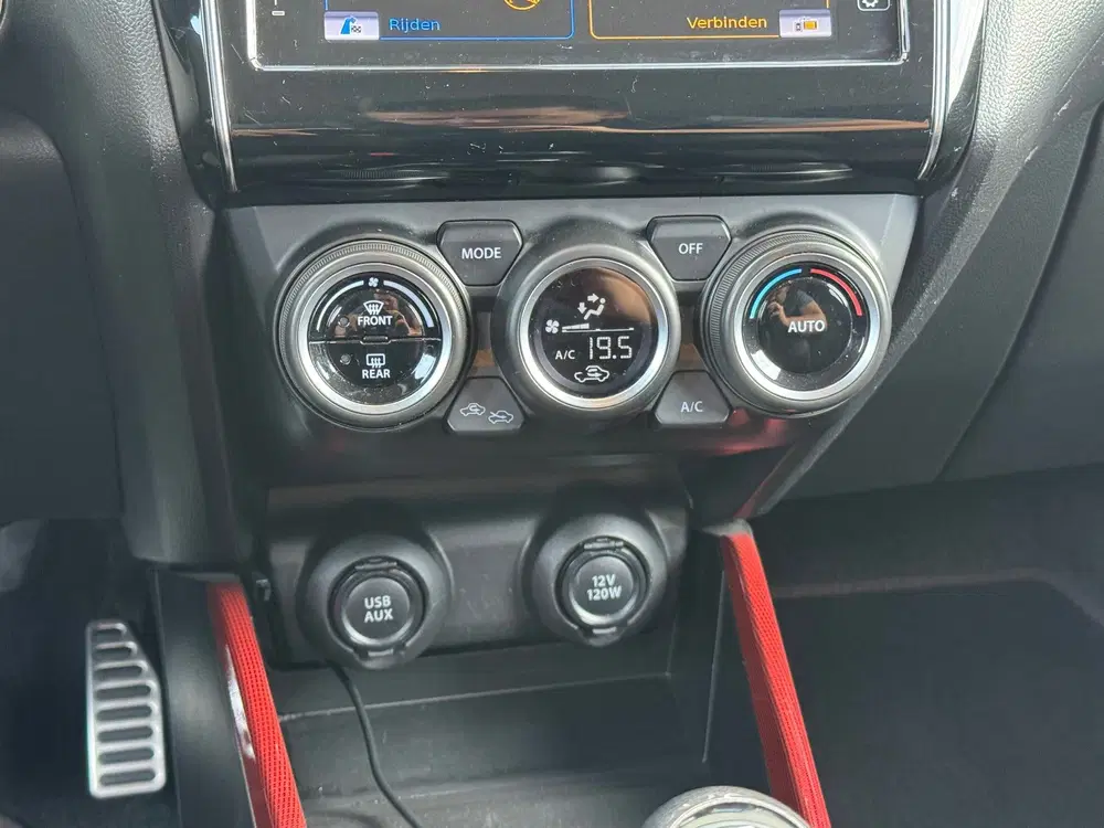 Suzuki Swift 1.4 Sport CLIMAT CAR PLAY CRUISE STL VERW uit 2019, foto 10