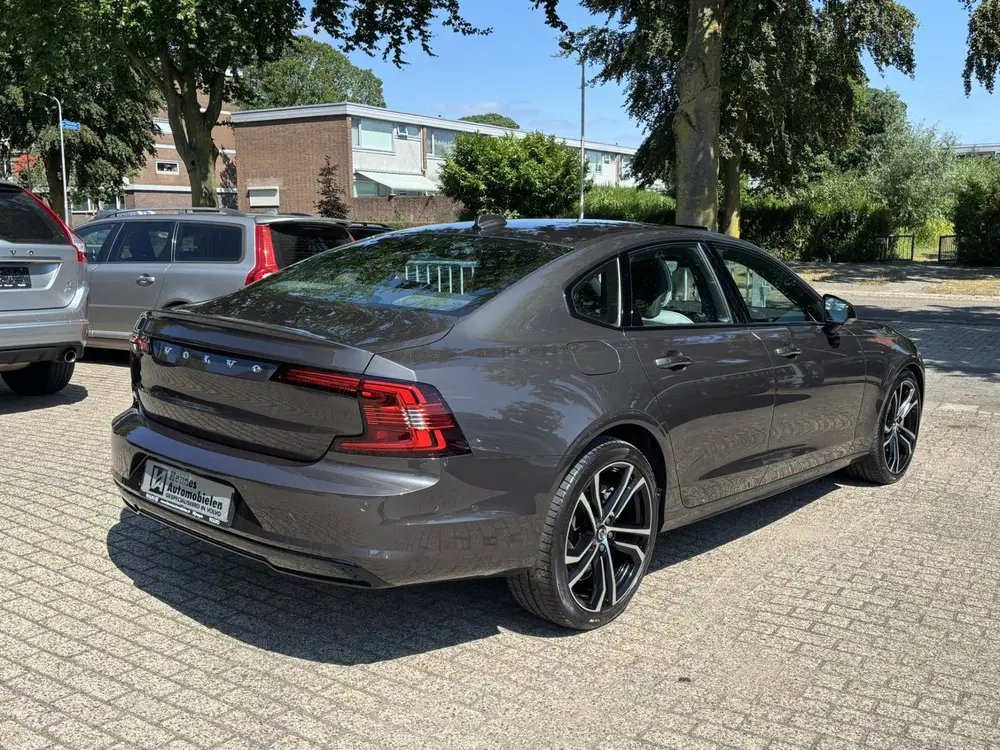 Volvo S90 T8 455pk AWD Ultimate Dark B&W Head-Up Luc uit 2022, foto 3