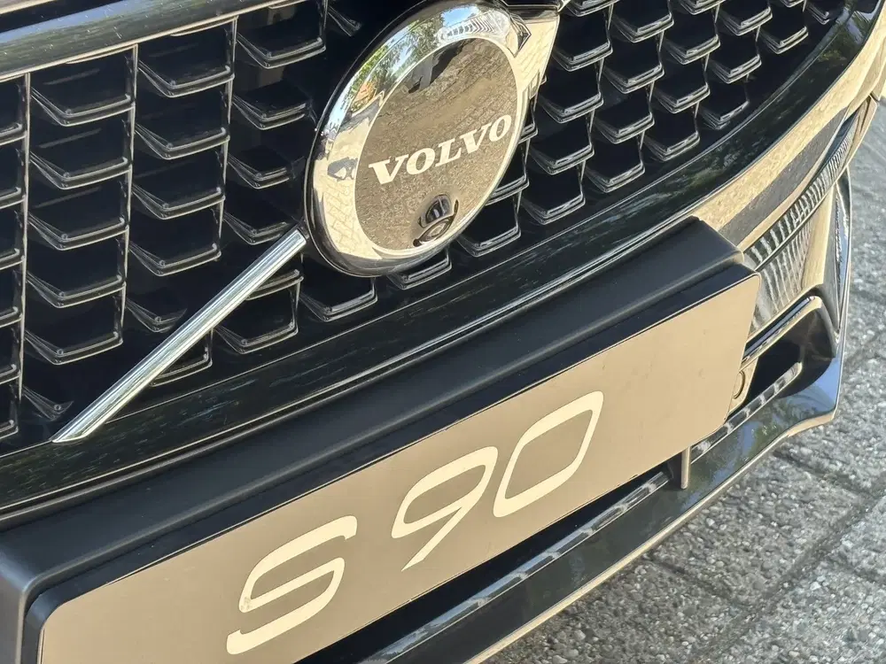 Volvo S90 T8 455pk AWD Ultimate Dark B&W Head-Up Luc uit 2022, foto 8