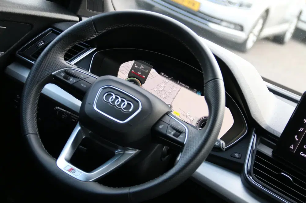 Audi Q5 55 TFSI e S-LINE PANO-DAK LUCHTVERING uit 2021, foto 11