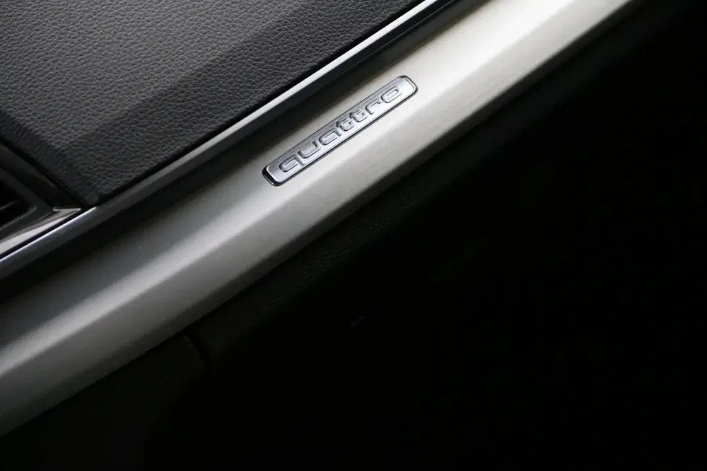 Audi Q5 55 TFSI e S-LINE PANO-DAK LUCHTVERING uit 2021, foto 12
