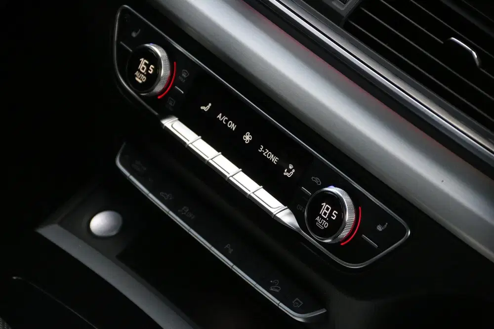 Audi Q5 55 TFSI e S-LINE PANO-DAK LUCHTVERING uit 2021, foto 14