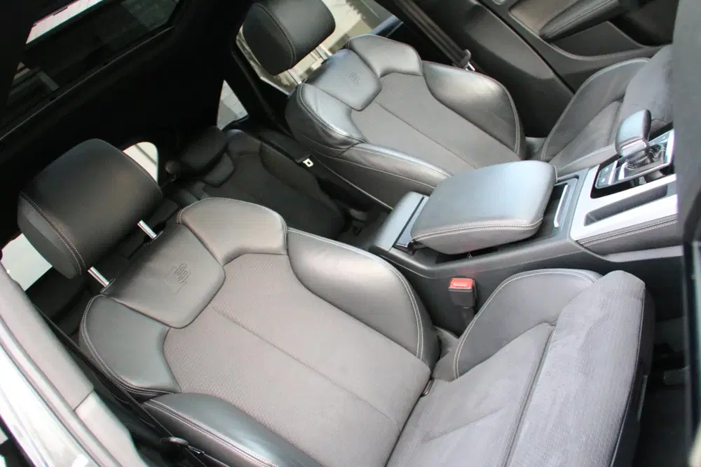 Audi Q5 55 TFSI e S-LINE PANO-DAK LUCHTVERING uit 2021, foto 15