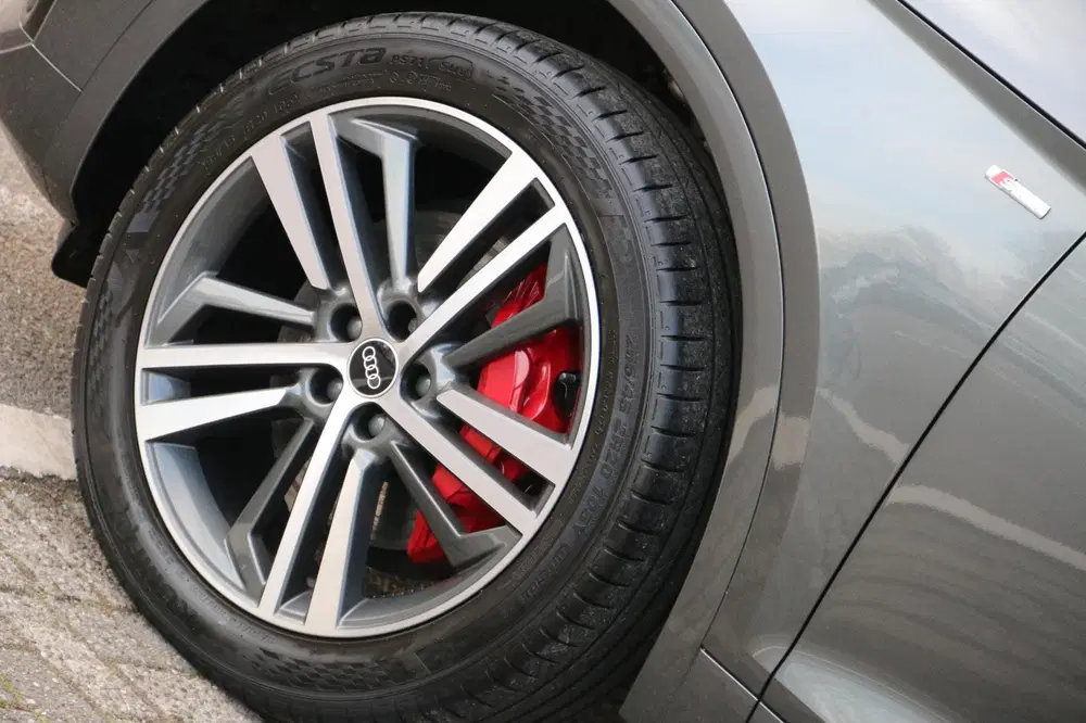 Audi Q5 55 TFSI e S-LINE PANO-DAK LUCHTVERING uit 2021, foto 5