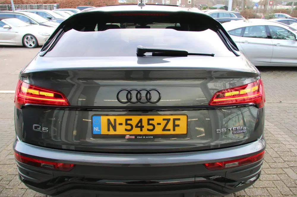 Audi Q5 55 TFSI e S-LINE PANO-DAK LUCHTVERING uit 2021, foto 6