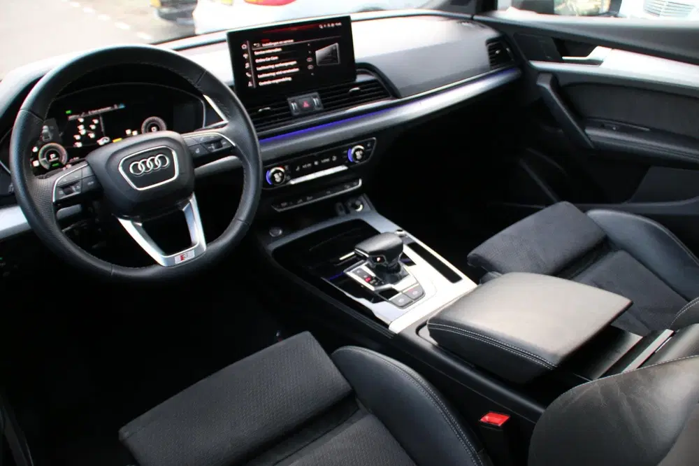 Audi Q5 55 TFSI e S-LINE PANO-DAK LUCHTVERING uit 2021, foto 9