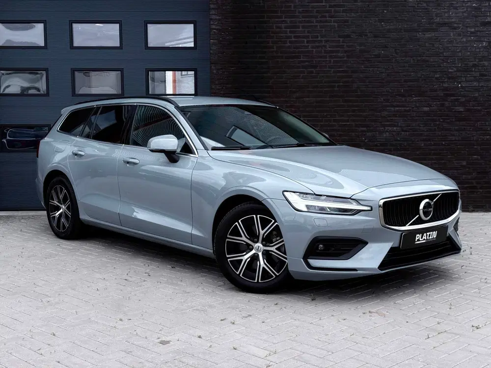 Volvo V60 2.0 B4 Core uit 2023
