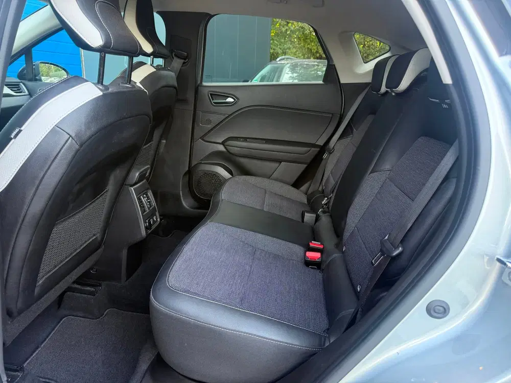 Renault Captur 1.3 TCe 140 Intens uit 2022, foto 12