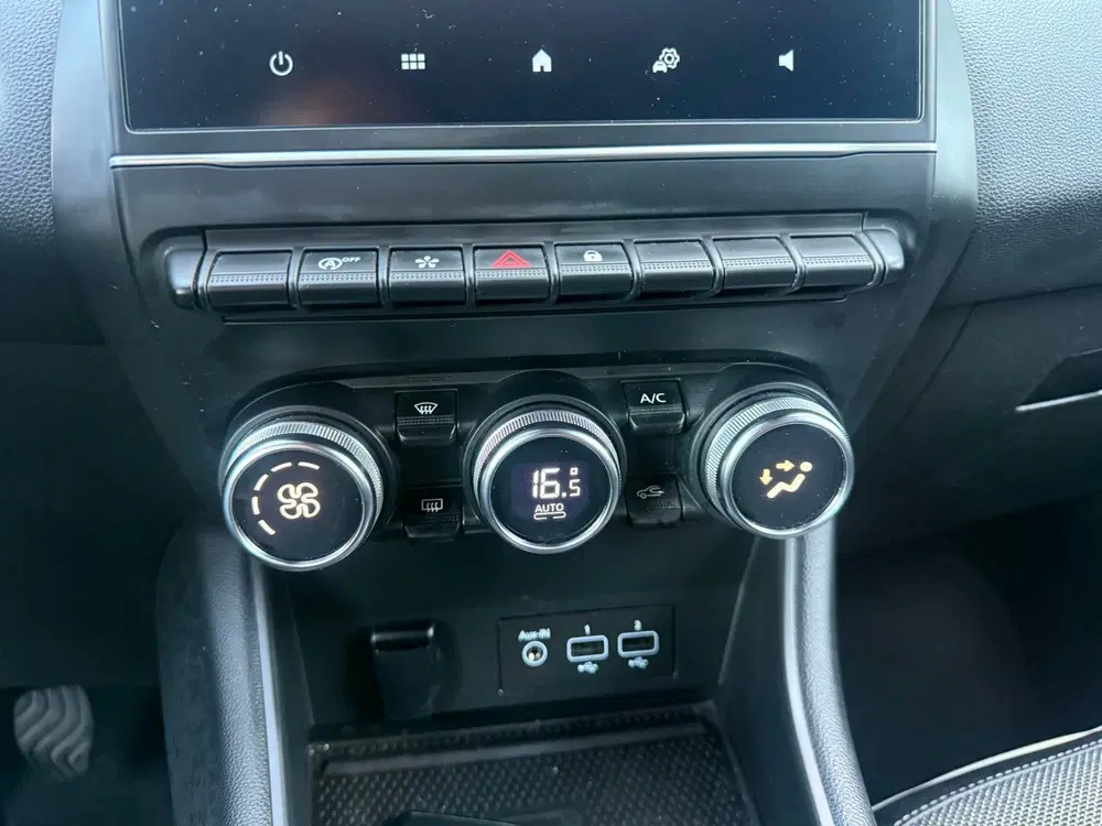 Renault Captur 1.3 TCe 140 Intens uit 2022, foto 9