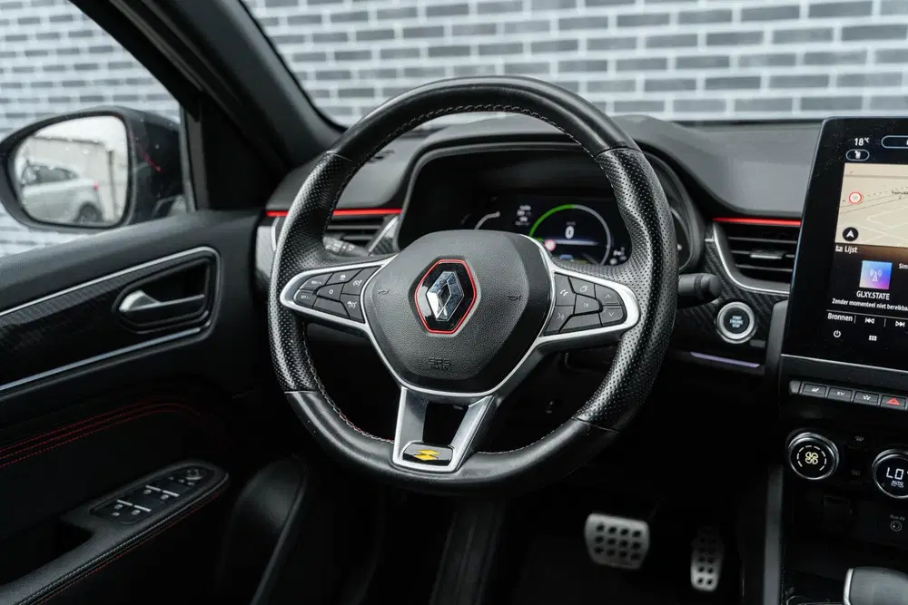 Renault Arkana 1.6 E-Tech Hybrid 145 R.S. Line uit 2022, foto 14