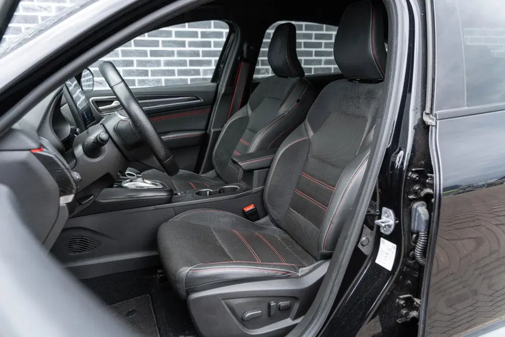 Renault Arkana 1.6 E-Tech Hybrid 145 R.S. Line uit 2022, foto 4