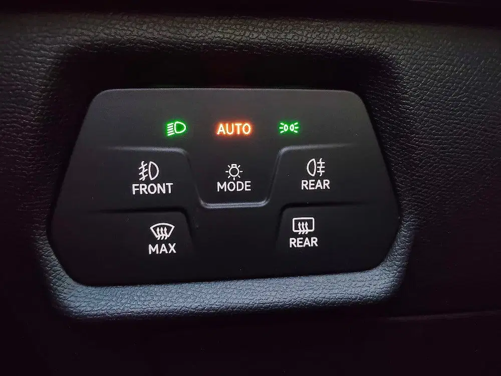 Cupra Leon e-Hybrid VZ uit 2022, foto 11