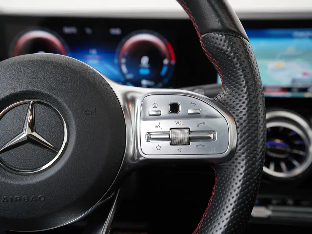 Mercedes-Benz GLA 250e AMG Night uit 2022, foto 10
