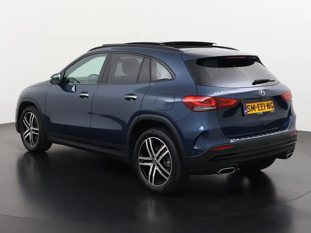 Mercedes-Benz GLA 250e AMG Night uit 2022, foto 7