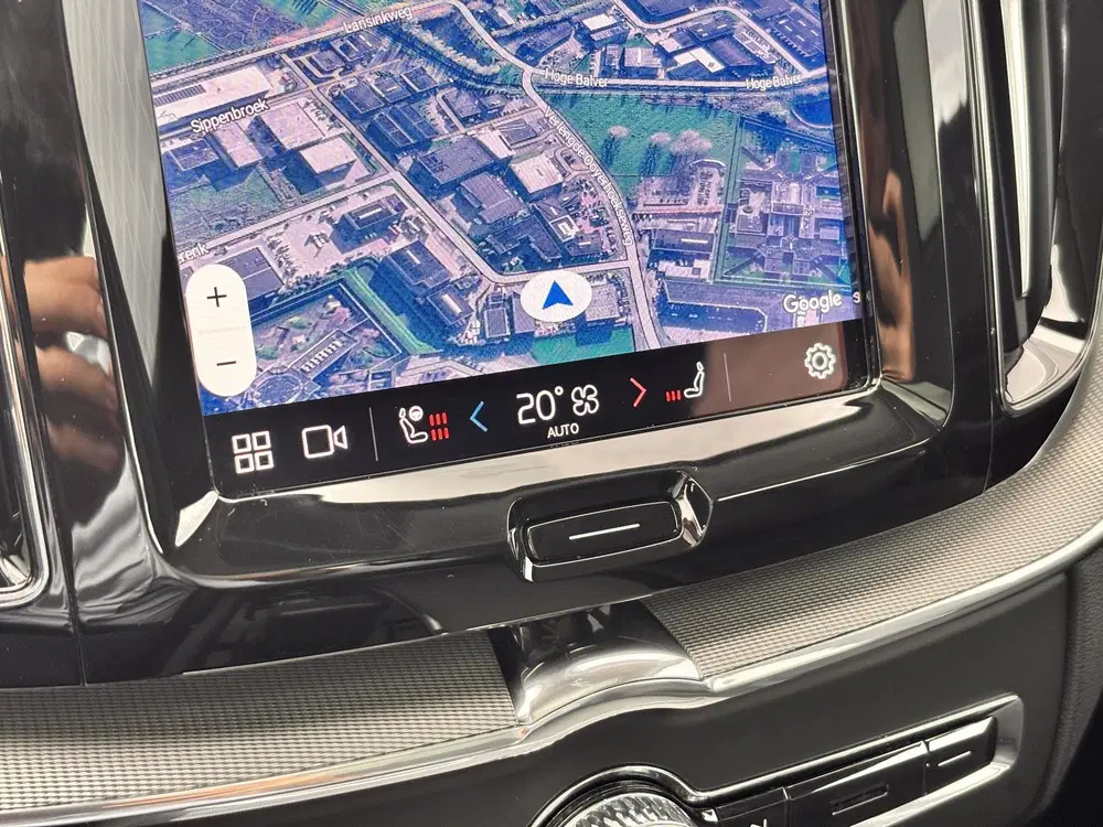 Volvo XC60 Plug-in Hybrid T6 AWD Ultimate Bright uit 2023, foto 10