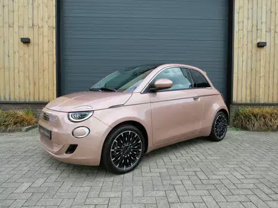 Fiat 500e 3+1 La Prima By Bocelli 42 kWh *Pano *Carp uit 2024