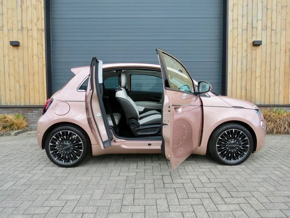 Fiat 500e 3+1 La Prima By Bocelli 42 kWh *Pano *Carp uit 2024, foto 7