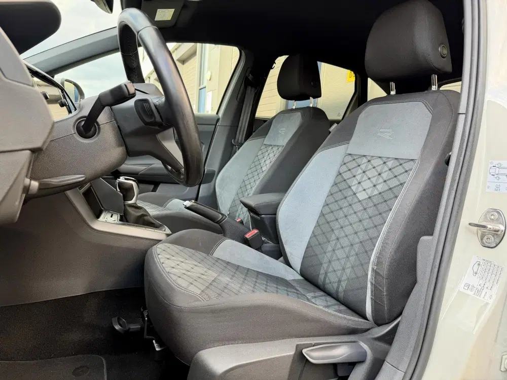 Volkswagen Taigo 1.0 TSI R-Line I.Q uit 2022, foto 13