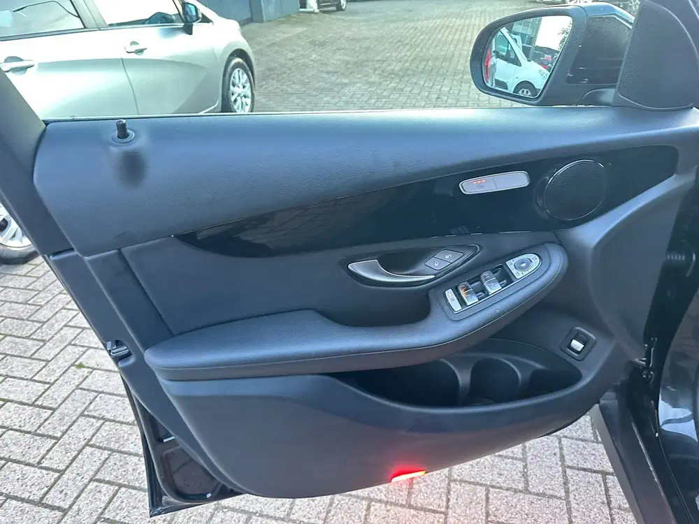 Mercedes-Benz GLC GLC-klasse Coupé 200 4MATIC Premium Plus L uit 2019, foto 12