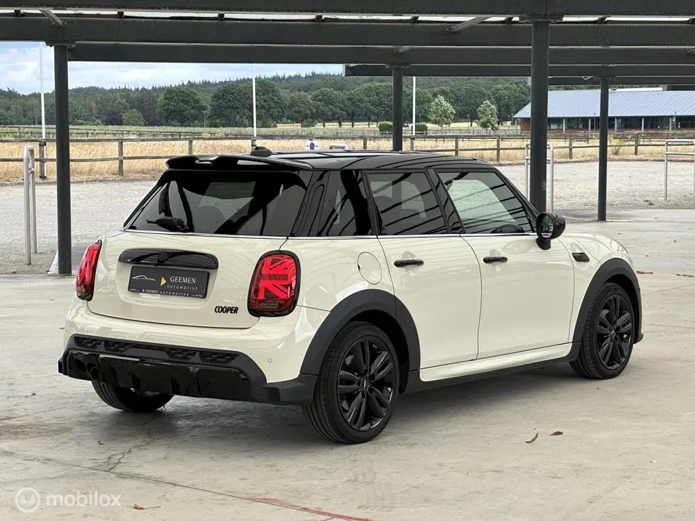 Mini John Cooper Works 1.5 Cooper John Cooper Works FACELIFT uit 2021, foto 3