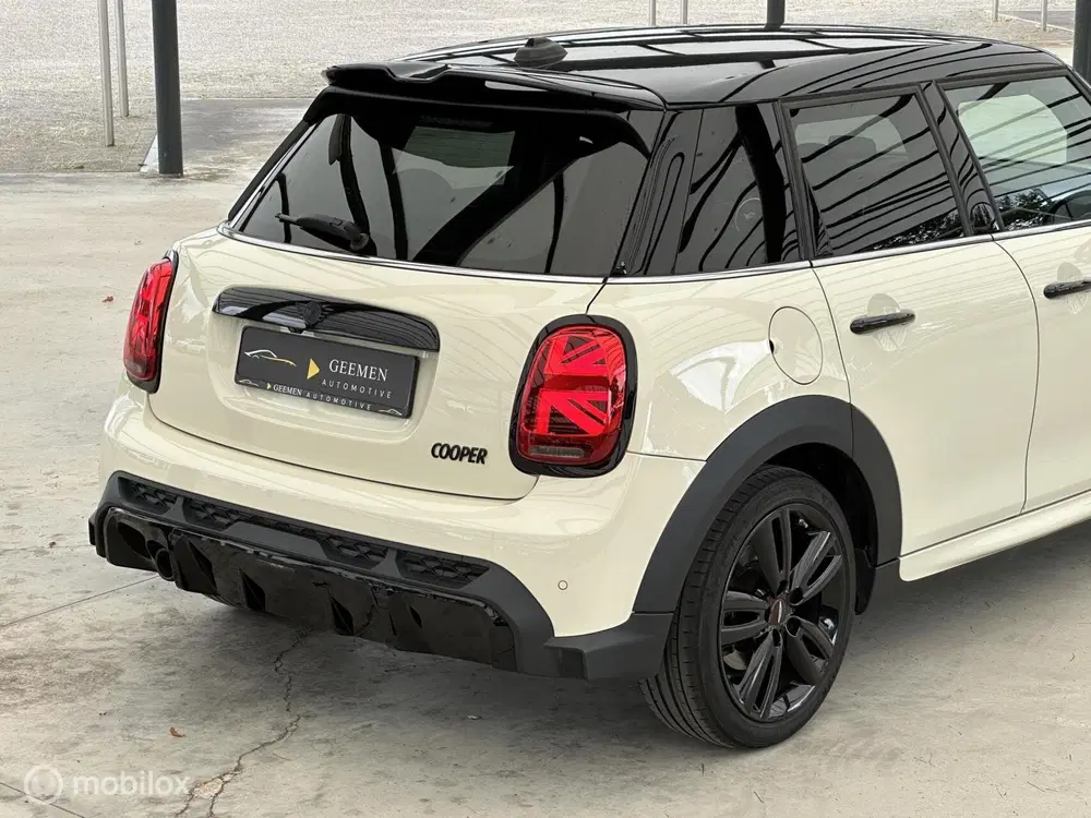 Mini John Cooper Works 1.5 Cooper John Cooper Works FACELIFT uit 2021, foto 5