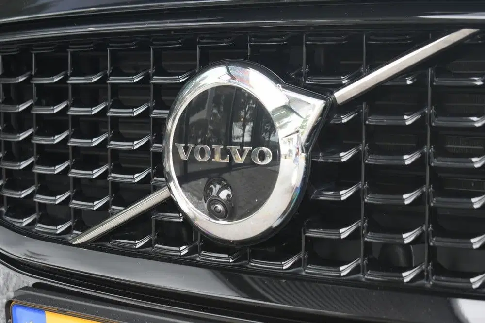 Volvo V60 T8 455Pk AWD Plus Dark uit 2025, foto 10