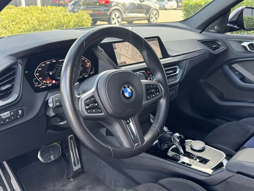 BMW 2-serie 2 Serie Gran Coupé M 235i 306pk xDrive Ful uit 2023, foto 6